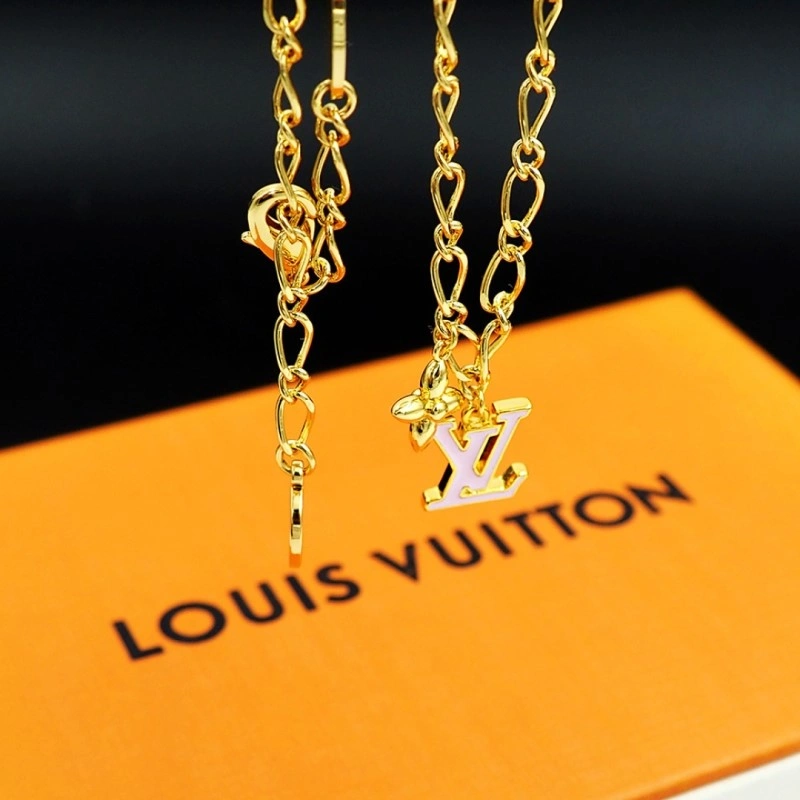 Louis Vuitton Necklaces Reliable 247834