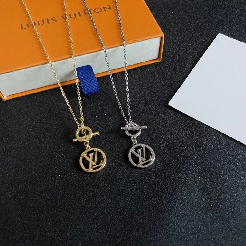 Louis Vuitton Necklaces Effortless 247832
