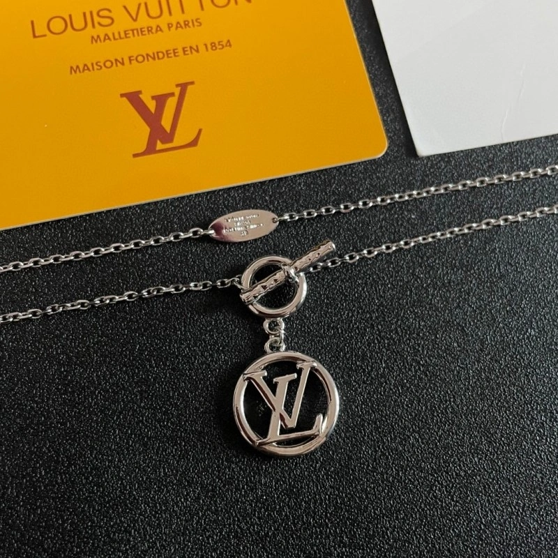 Louis Vuitton Necklaces Effortless 247832