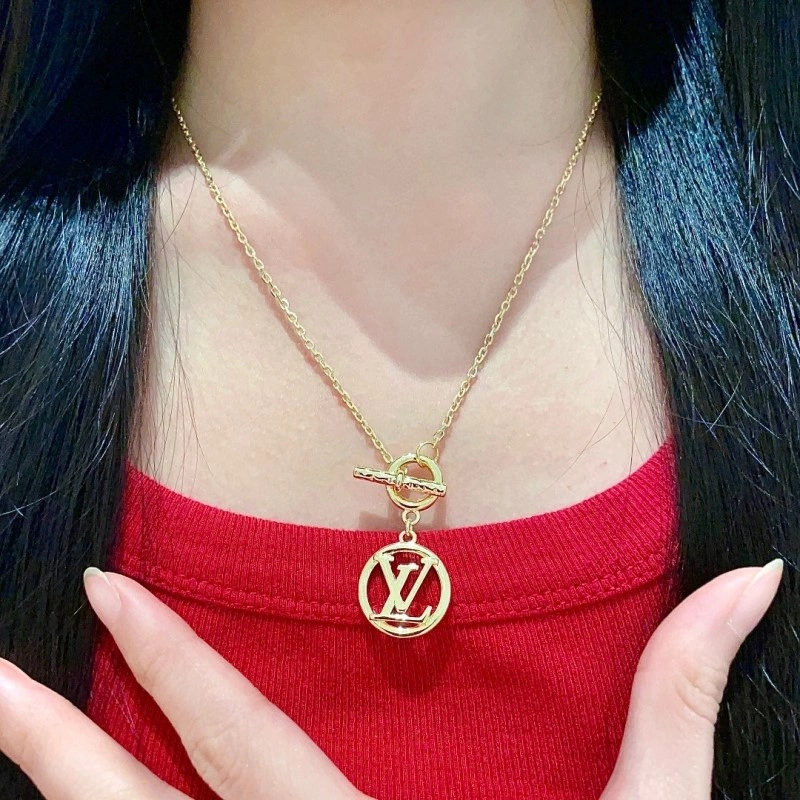 ComfortFit Louis Vuitton Necklaces 247833