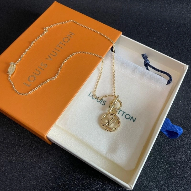 ComfortFit Louis Vuitton Necklaces 247833