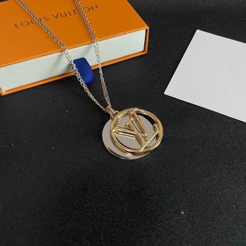 Louis Vuitton Necklaces Soft 247827