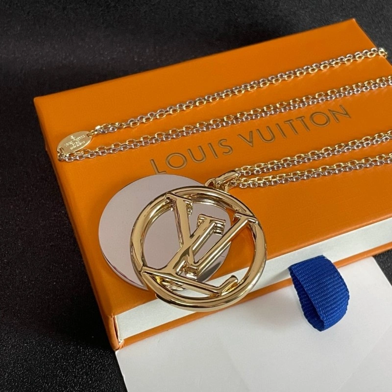 Louis Vuitton Necklaces Soft 247827