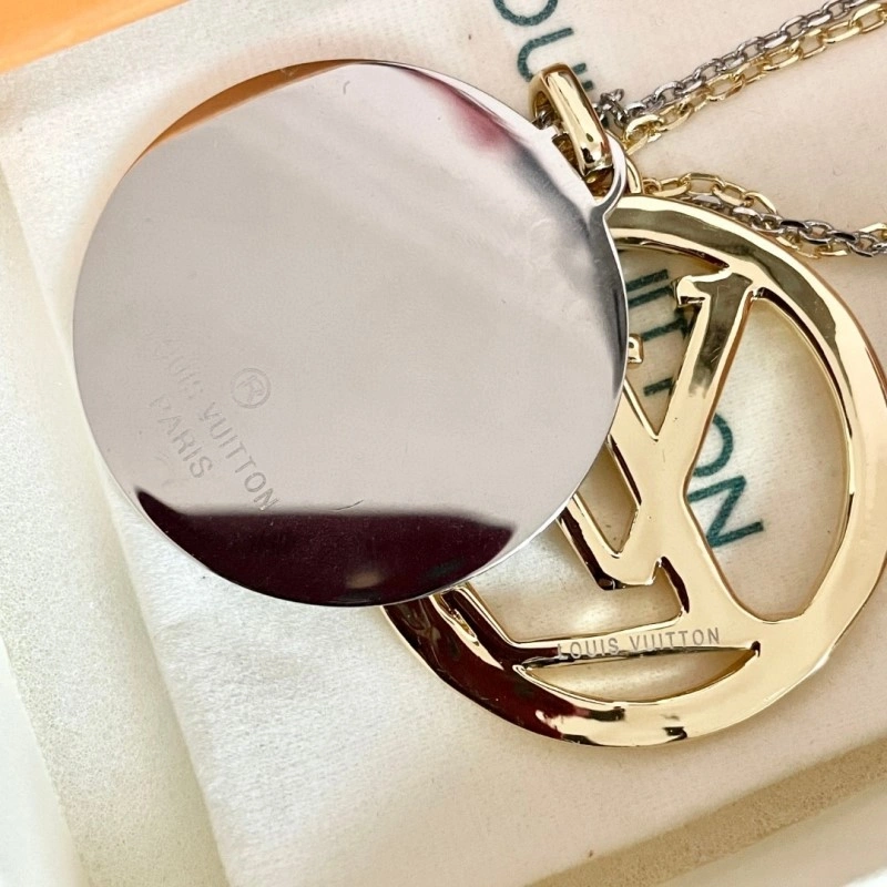 Louis Vuitton Necklaces Soft 247827