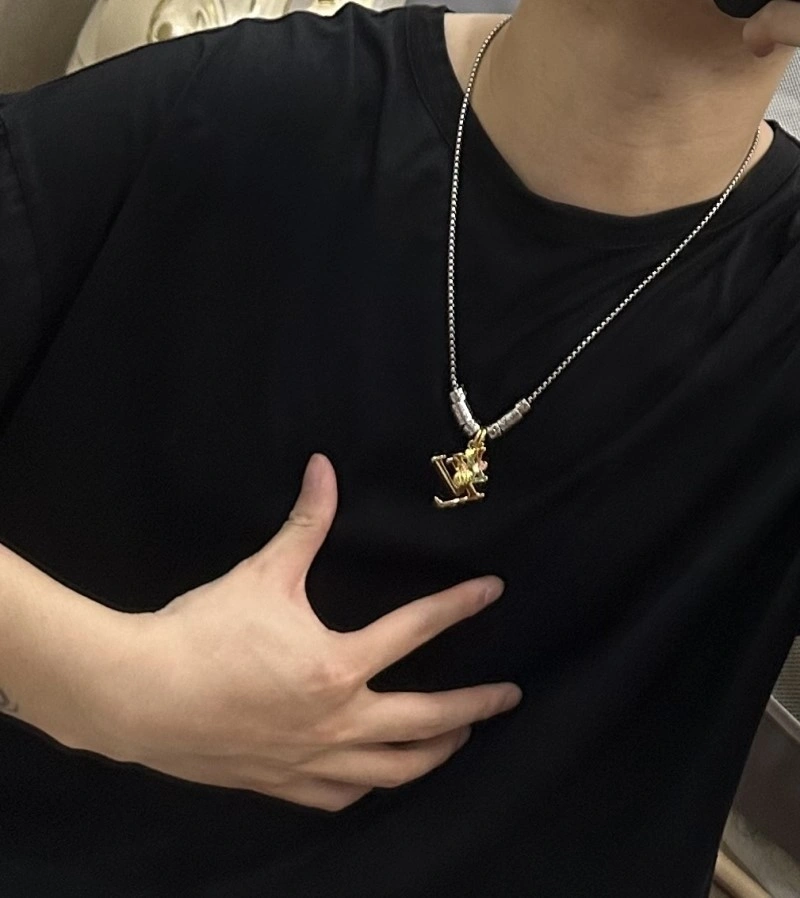 Louis Vuitton Necklaces Resilient 247822