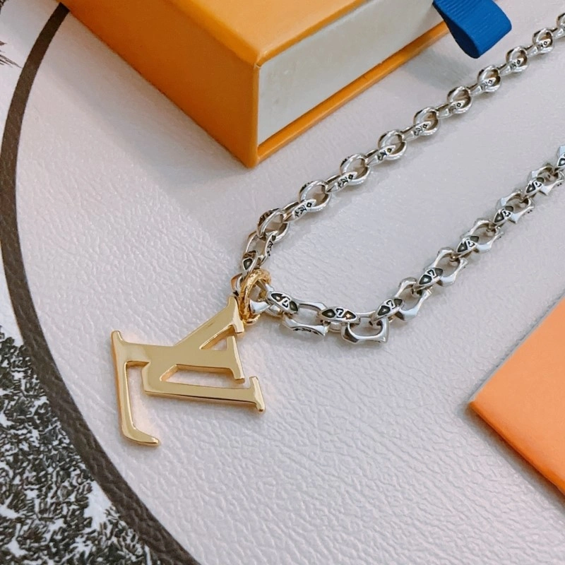 Louis Vuitton Necklaces Premium 247819