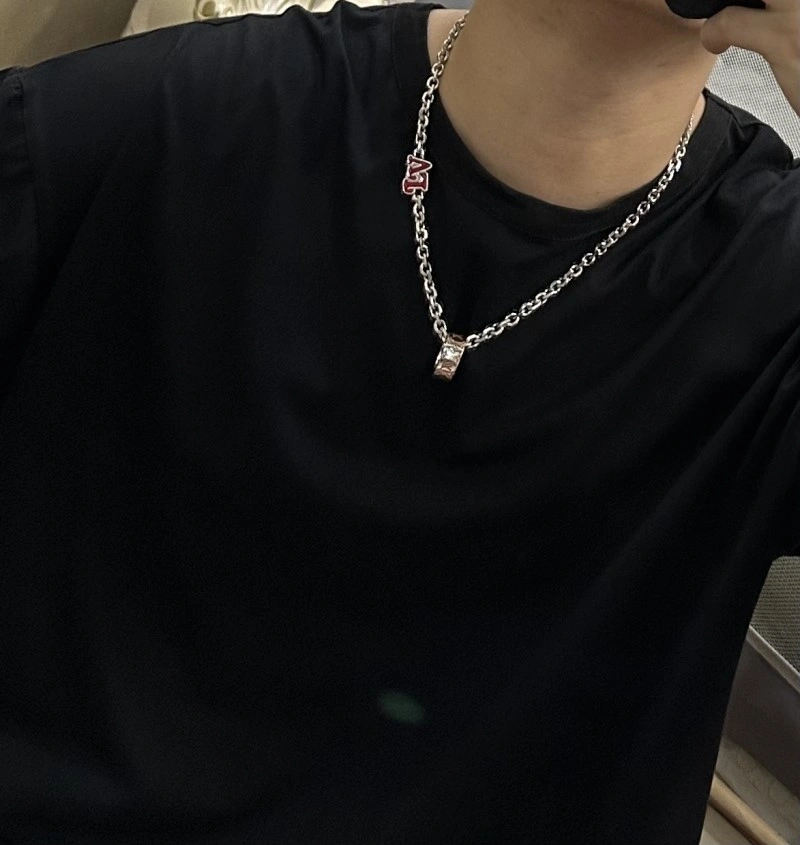 Durable Louis Vuitton Necklaces 247821