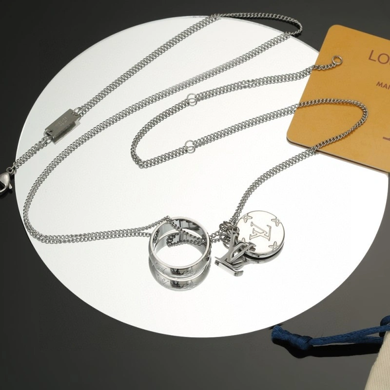 Louis Vuitton Necklaces Bold 247818