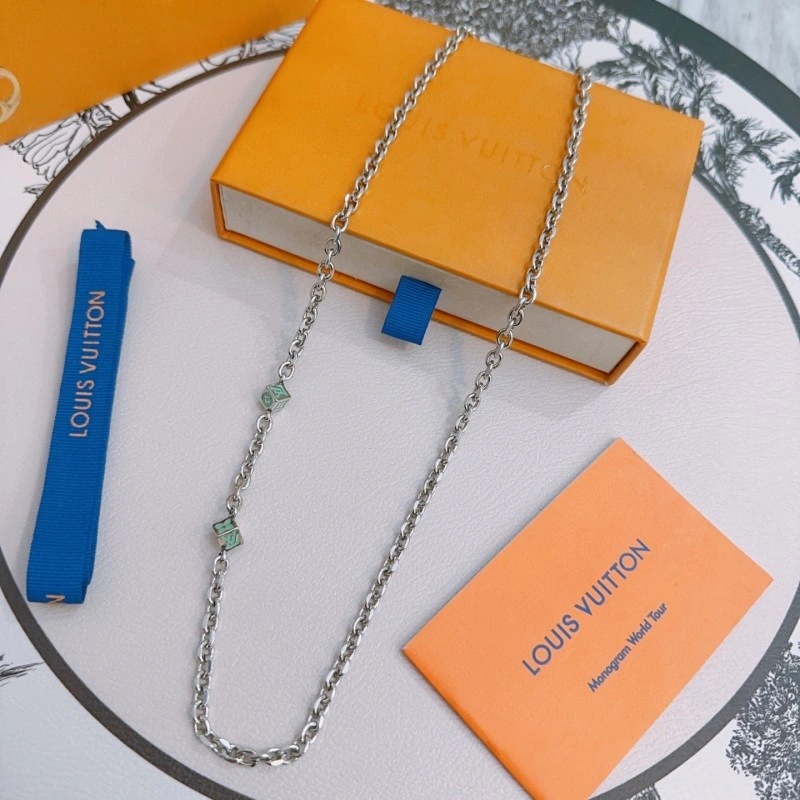 Louis Vuitton Necklaces Sleek 247803