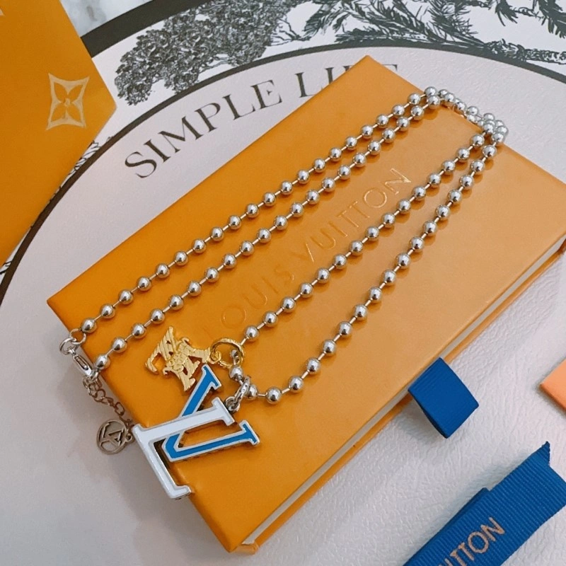 Louis Vuitton Necklaces Sporty 247814