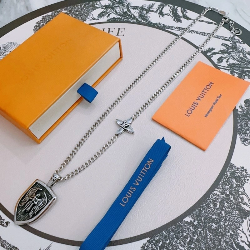 Louis Vuitton Necklaces Cozy 247808