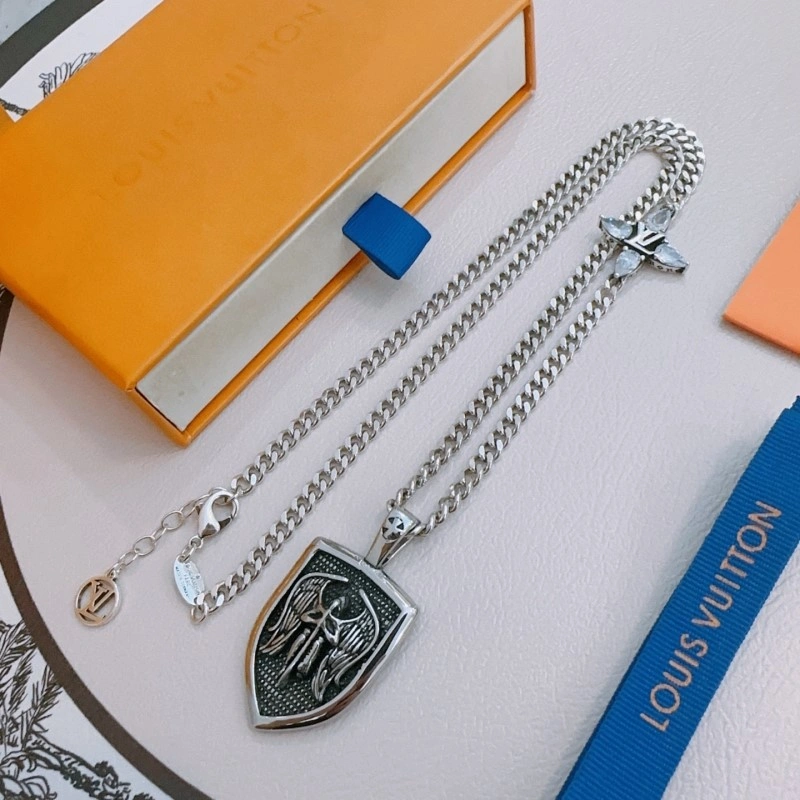 Louis Vuitton Necklaces Cozy 247808