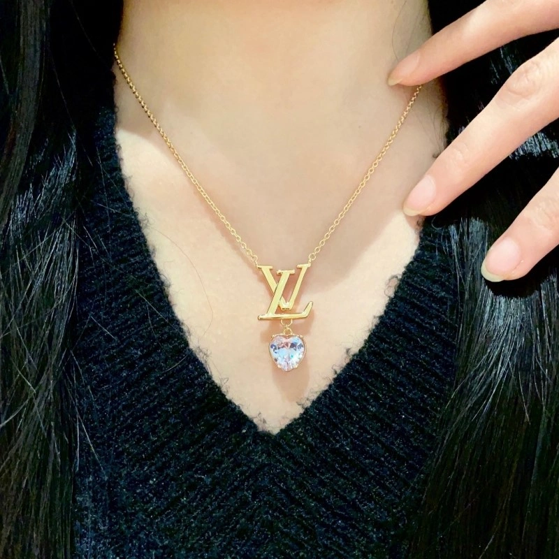 Louis Vuitton Necklaces SportInspired 247828