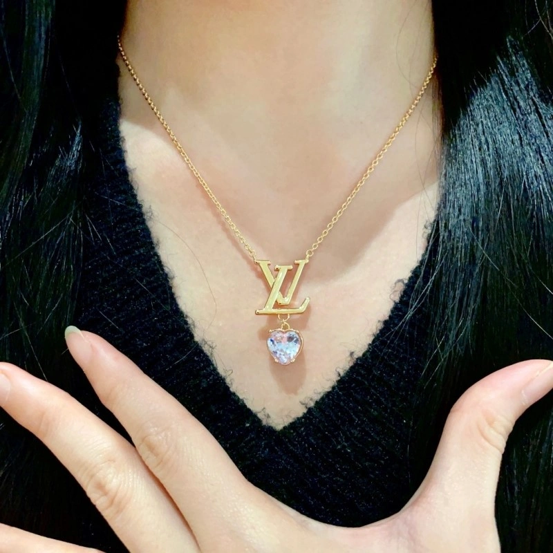 Louis Vuitton Necklaces SportInspired 247828