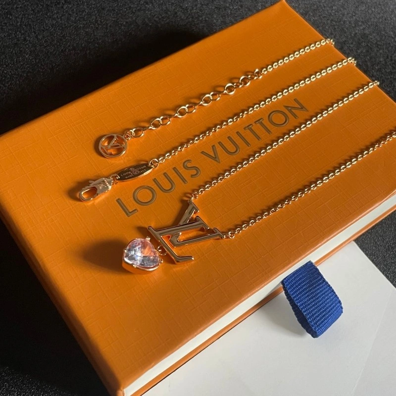 Louis Vuitton Necklaces SportInspired 247828
