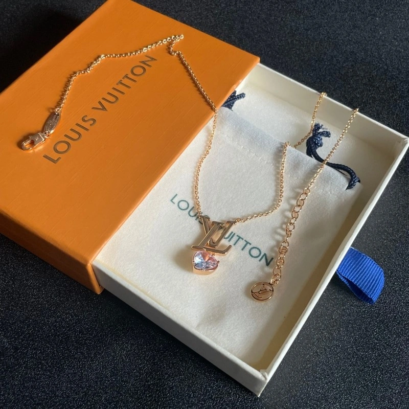 Louis Vuitton Necklaces SportInspired 247828