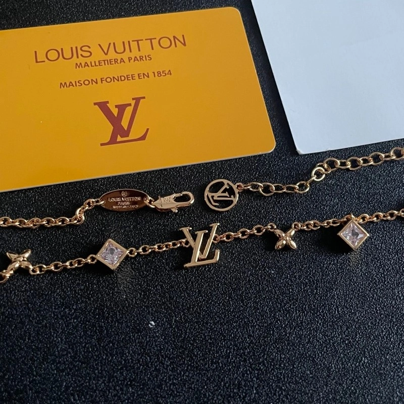 Louis Vuitton Necklaces Tailored 247815