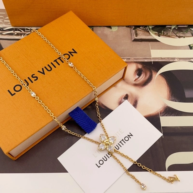 Louis Vuitton Necklaces Packable 247826