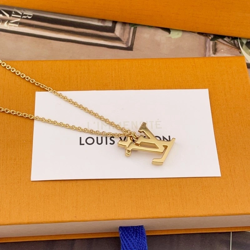 Louis Vuitton Necklaces Refined 247824