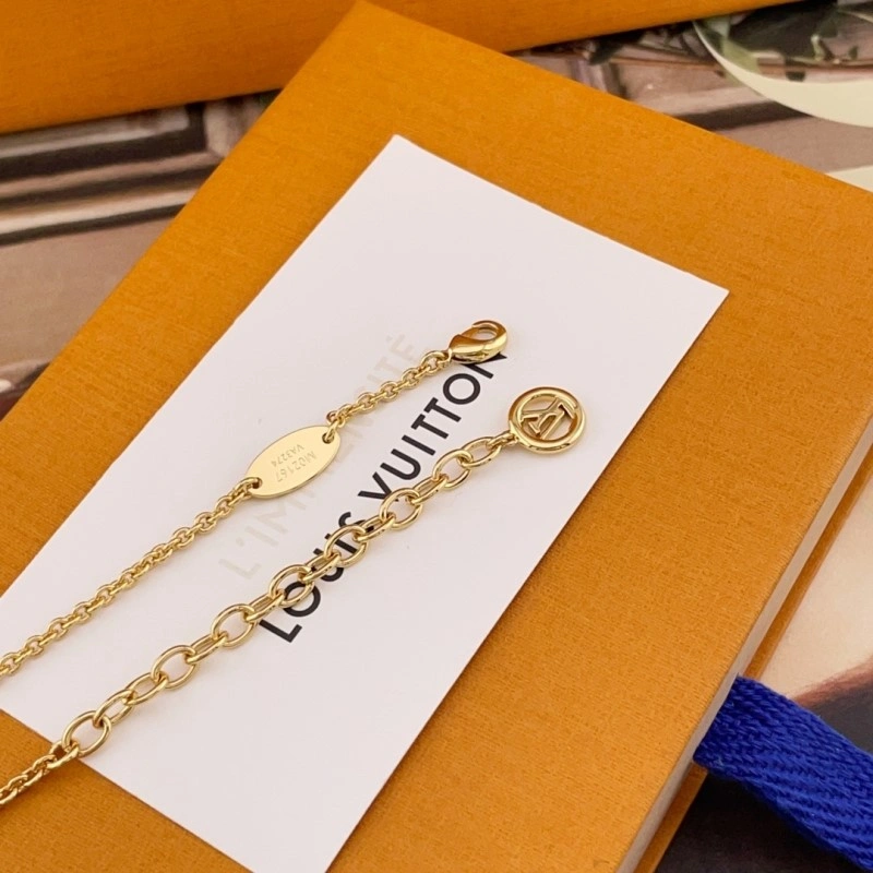 Louis Vuitton Necklaces Refined 247824