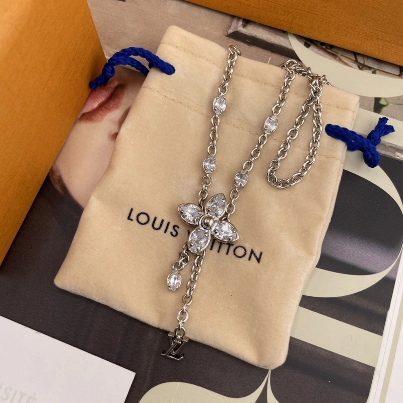 Unique Louis Vuitton Necklaces 247820