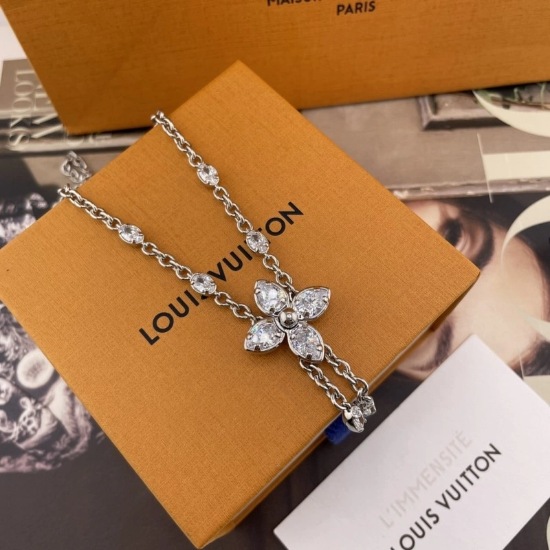 Unique Louis Vuitton Necklaces 247820