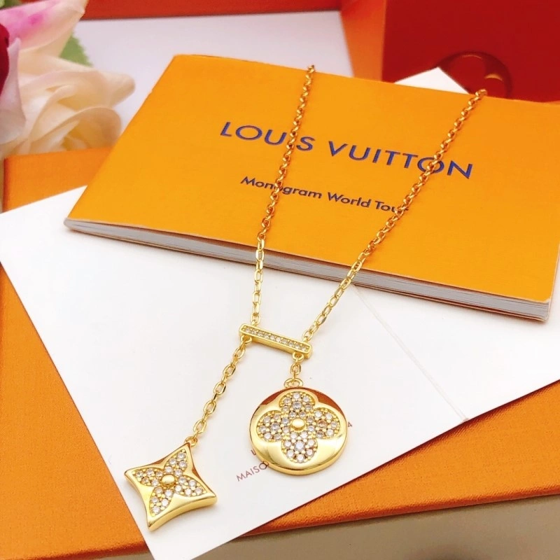 WaterResistant Louis Vuitton Necklaces 247812