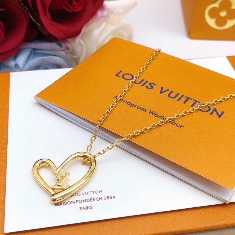 Louis Vuitton Necklaces Trendy 247802