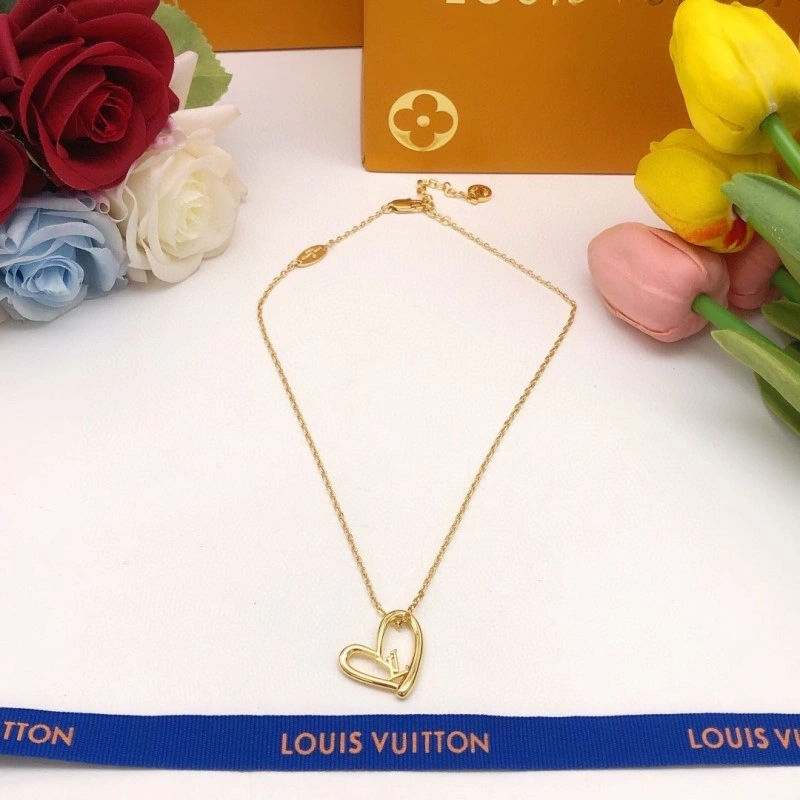 Louis Vuitton Necklaces Trendy 247802
