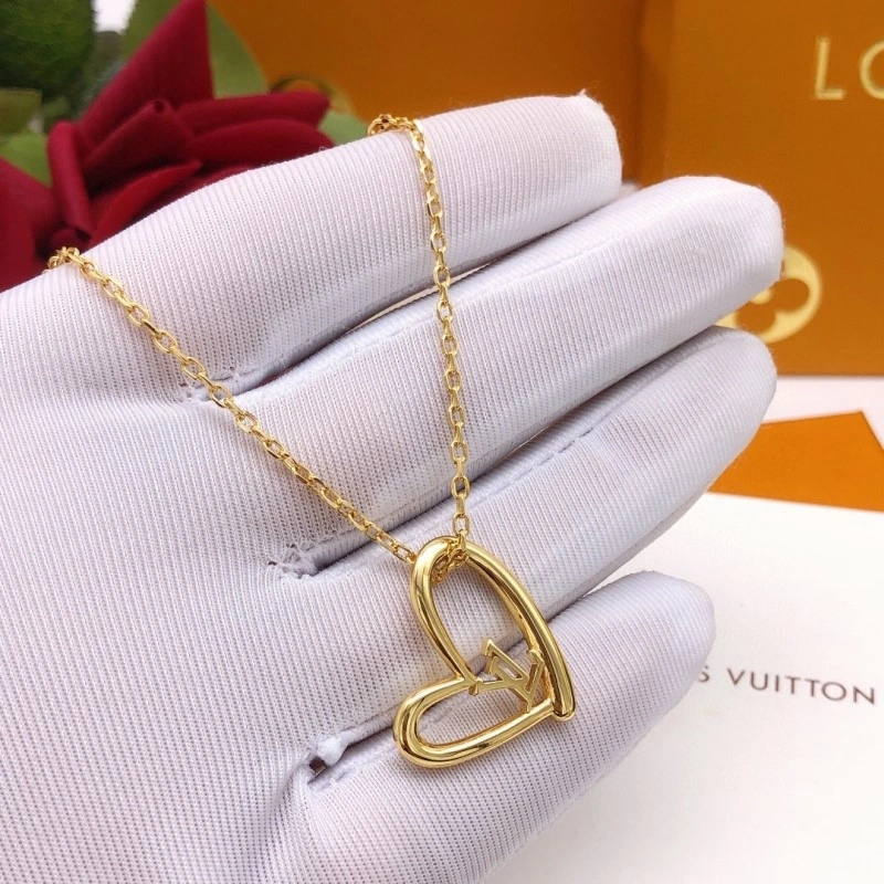 Louis Vuitton Necklaces Trendy 247802