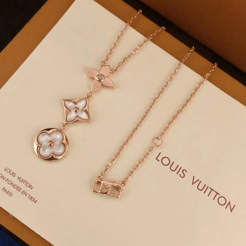 ComfortFit Louis Vuitton Necklaces 247799