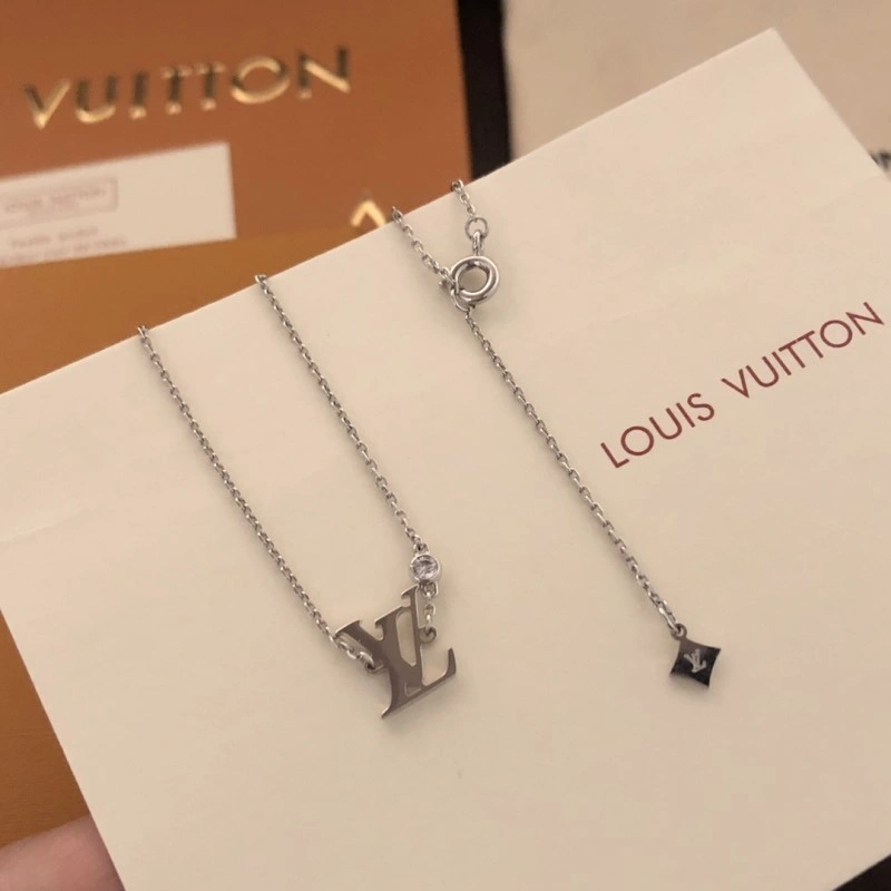 Premium Louis Vuitton Necklaces 247811
