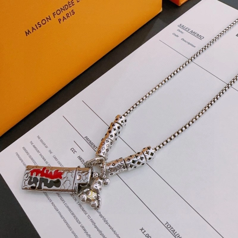 SunProtective Louis Vuitton Necklaces 247795