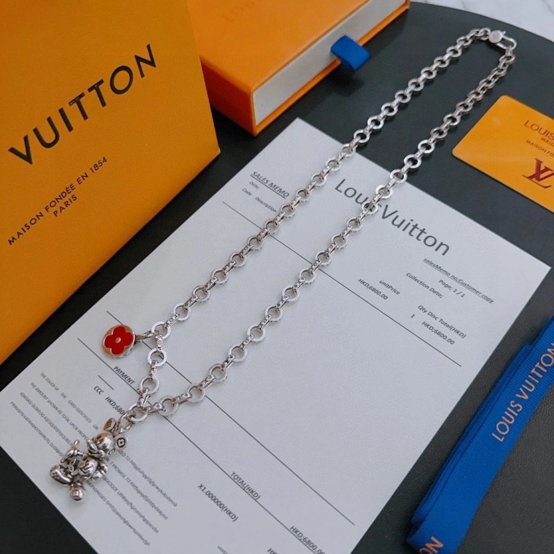 Louis Vuitton Necklaces Lightweight 247792