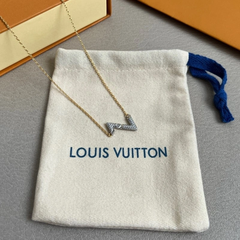 Louis Vuitton Necklaces Practical 247788
