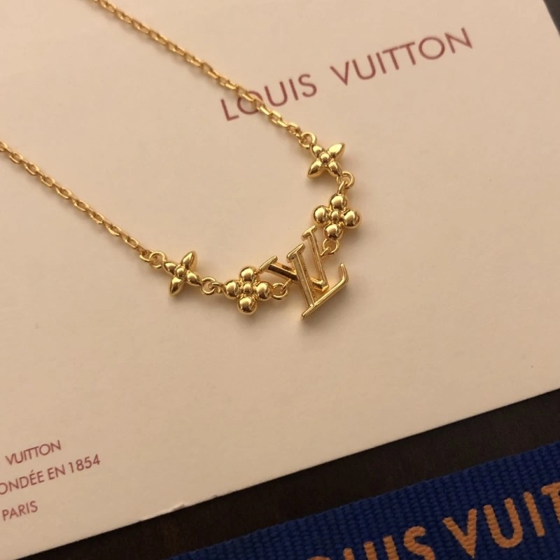Louis Vuitton Necklaces Elegant 247775