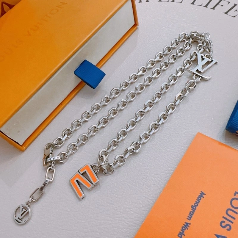 Packable Louis Vuitton Necklaces 247785