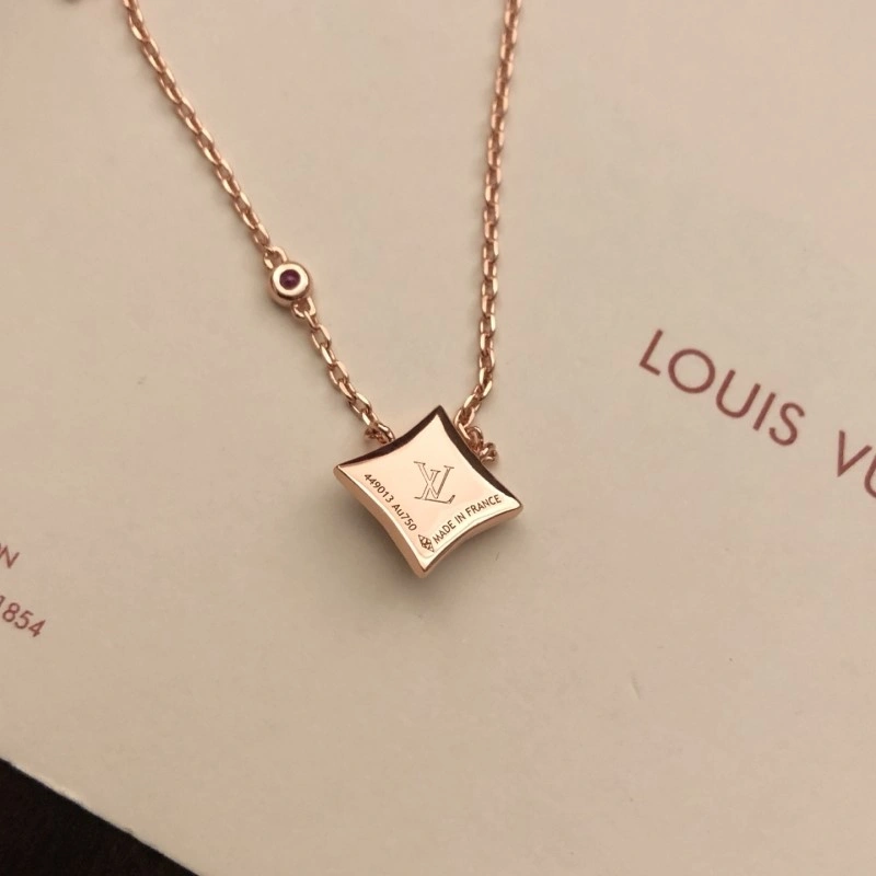 Louis Vuitton Necklaces Youthful 247774