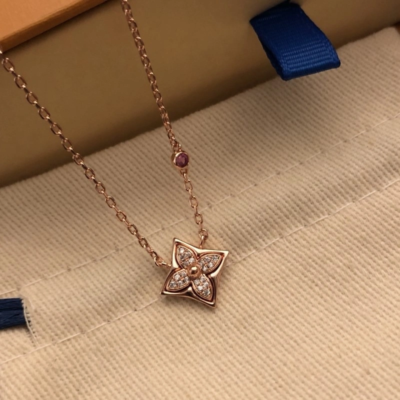 Louis Vuitton Necklaces Youthful 247774