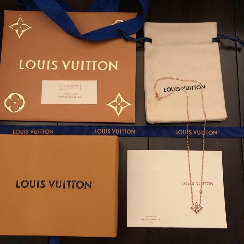 Louis Vuitton Necklaces Youthful 247774