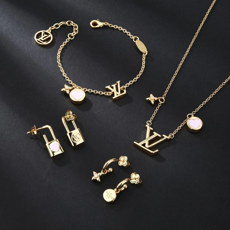 Louis Vuitton Necklaces Compact 247778