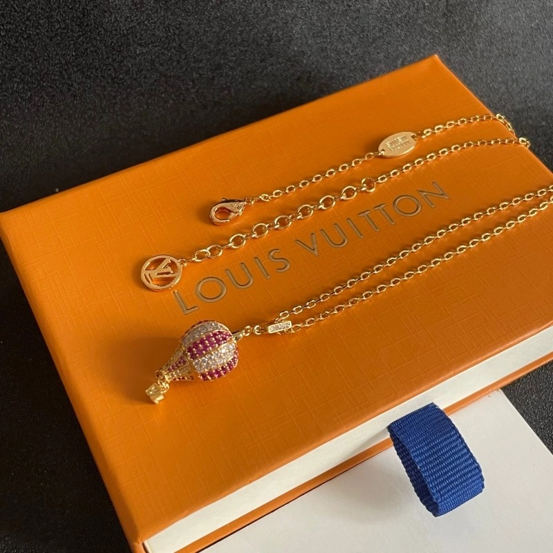 Louis Vuitton Necklaces Efficient 247786