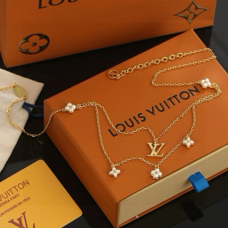 AllSeason Louis Vuitton Necklaces 247787