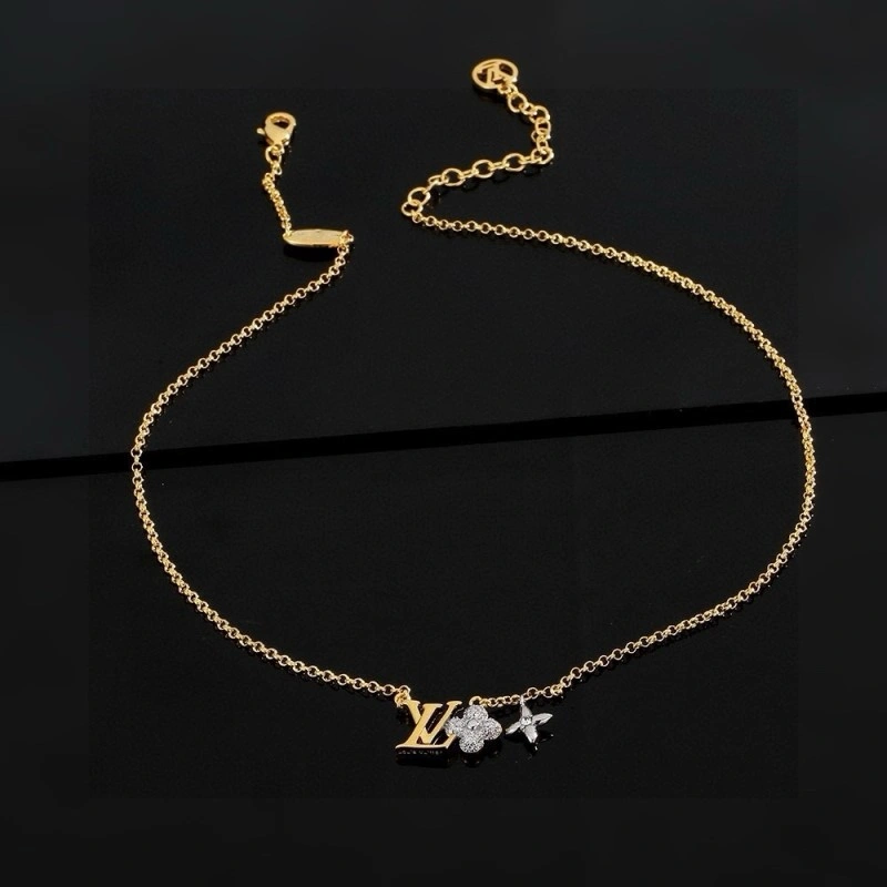 Tailored Louis Vuitton Necklaces 247767