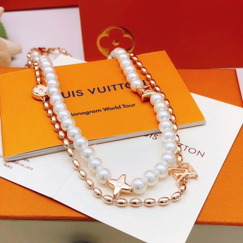 Unisex Louis Vuitton Necklaces 247766