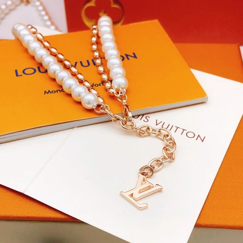 Unisex Louis Vuitton Necklaces 247766