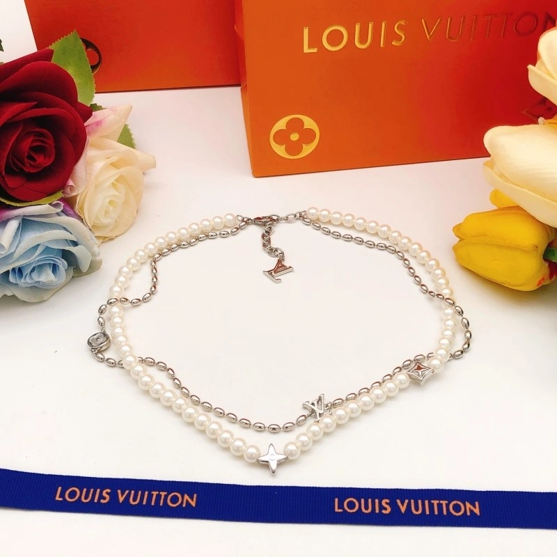 Thermal Louis Vuitton Necklaces 247763