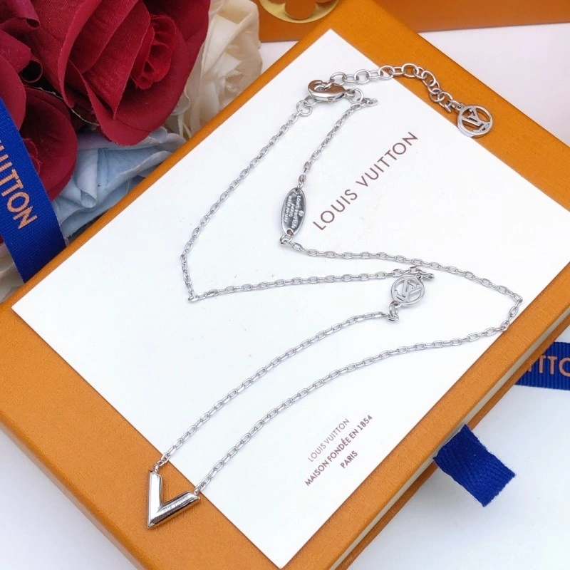 MultiPurpose Louis Vuitton Necklaces 247764
