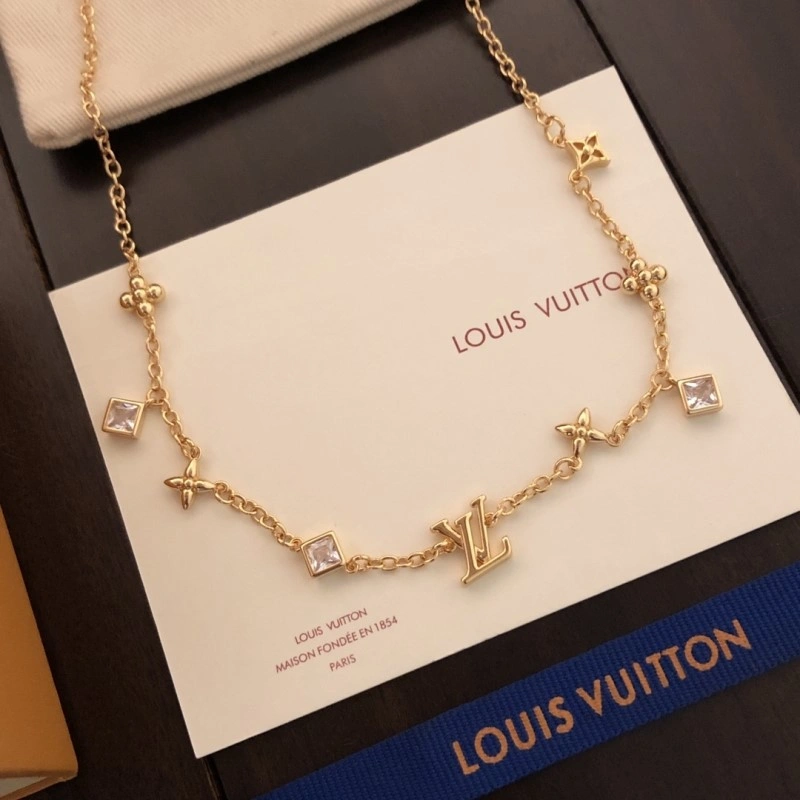 FreshLook Louis Vuitton Necklaces 247772