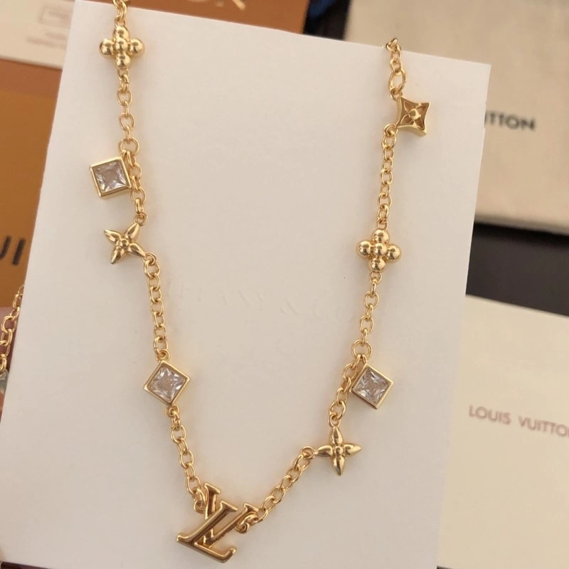 FreshLook Louis Vuitton Necklaces 247772